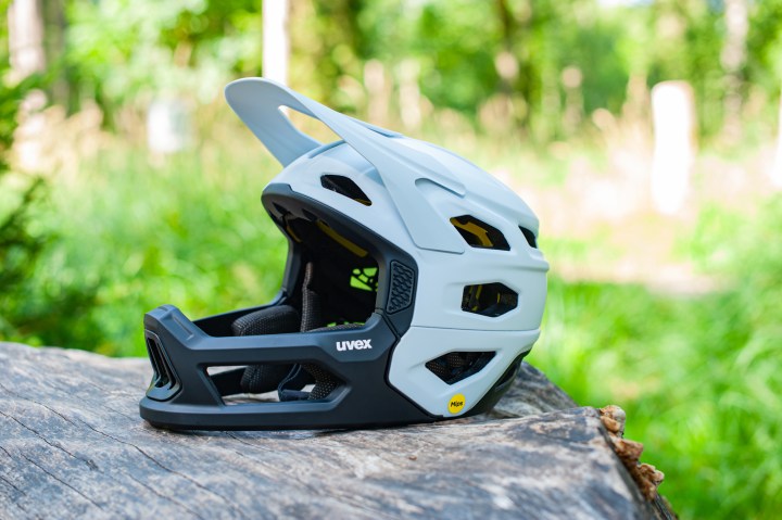 Fullface trifft Halbschale: Der uvex revolt MIPS im&nbsp;Test